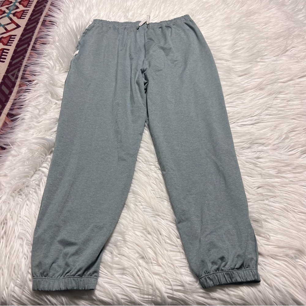 Vuori steel blue Heathered Women's Gray Jogger Pants